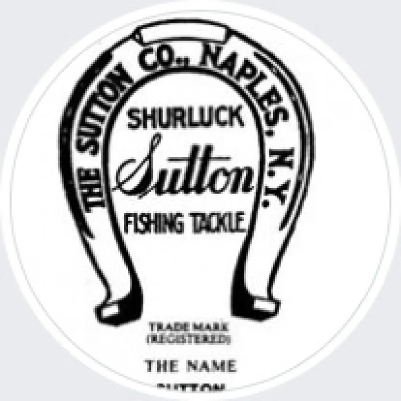 Sutton — Icónicas Cucharillas Ondulantes Plateadas