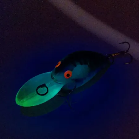 Bomber Fat A Crankbait, Verde Amarillo, 18g, Suspending, #10903