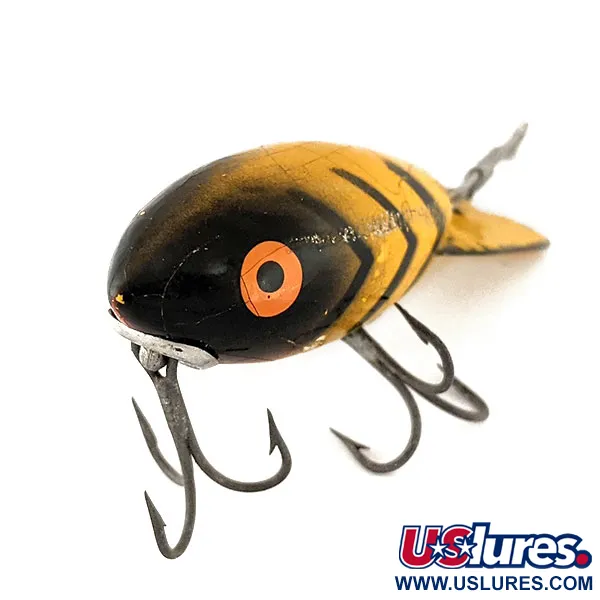 Bomber, 7g Amarillo y Negro, Señuelo de Pesca #12475