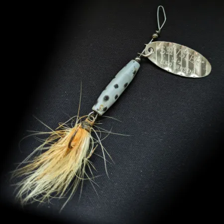 Luhr Jensen Shyster, 1/4oz (7g) Níquel/Blanco Moteado, Cucharilla #17103