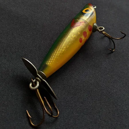 Barracuda Dalton Special, 9g, Verde y Dorado, Señuelo de Superficie #18107