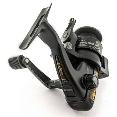 Abu Garcia Cardinal Black Max 63, Negro, Tamaño 3, Carrete de spinning #20154