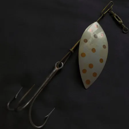 Pflueger Muskill 12, 45g, Níquel/Cobre, Cucharilla Giratoria #22844