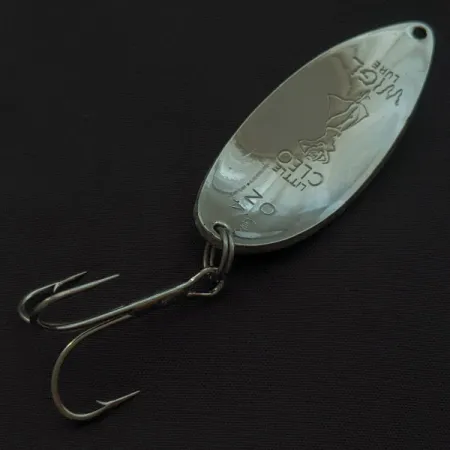 Seneca Little Cleo (Hula Girl), 21g, Níquel/Blanco/Azul Fluorescente, Cucharilla #23040