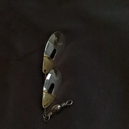 Marathon June-Bug Tandem, 8g níquel/rojo, cucharilla #23202