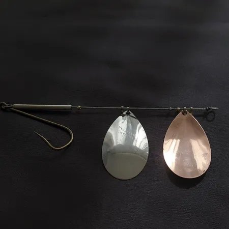 Pflueger Indiana Tandem, 14g, Níquel/Cobre, Spinner #23235