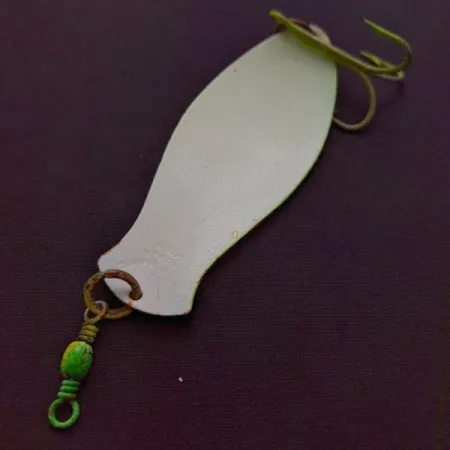 Paw Paw Bass Seeker, Verde, 21g, Cucharilla #24091