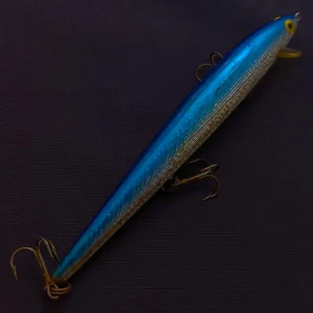Rebel Floater F12, SB Plata/Azul, 9g, Señuelo Minnow #24105