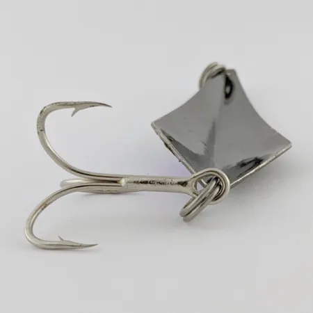 Rebel Arrowhead, 3/5oz negro/púrpura, cucharilla #24240