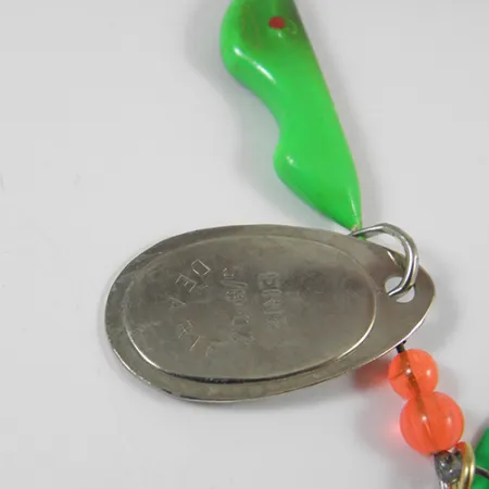 Erie Dearie Walleye Killer Spinnerbait, Níquel / Verde, 16g, Armazón en L, #2006