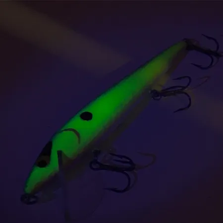 Smithwick Suspending Rattlin’ Rogue Jerkbait, Chartreuse/Púrpura, 12g, #8404