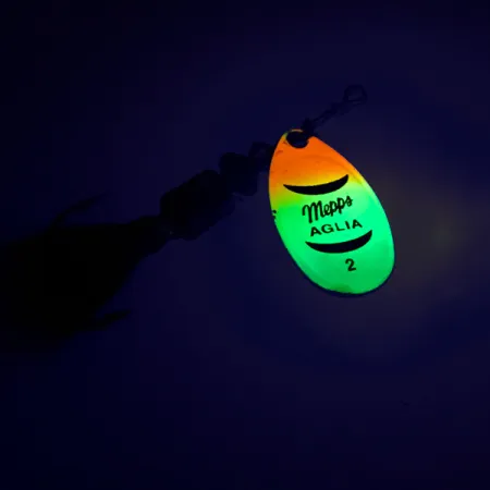 Cucharilla Mepps Aglia 2 dressed, Rainbow, 4,7g, cola de ardilla, #8583